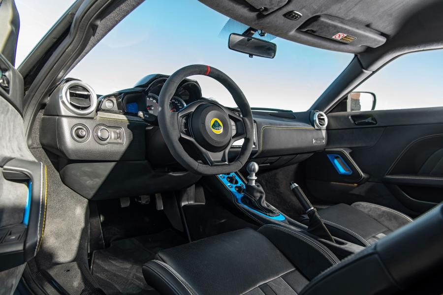 Интерьер Lotus Evora GT 2019 года  (NA) (фото 36 из 40)